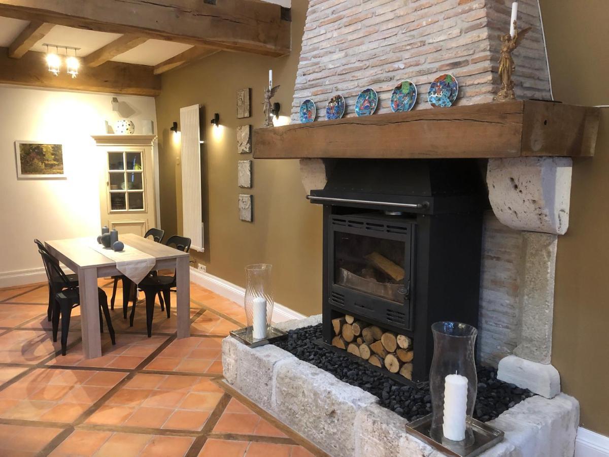 Domaine Des Monges Bed & Breakfast Saint-Seurin-de-Prats Exterior photo