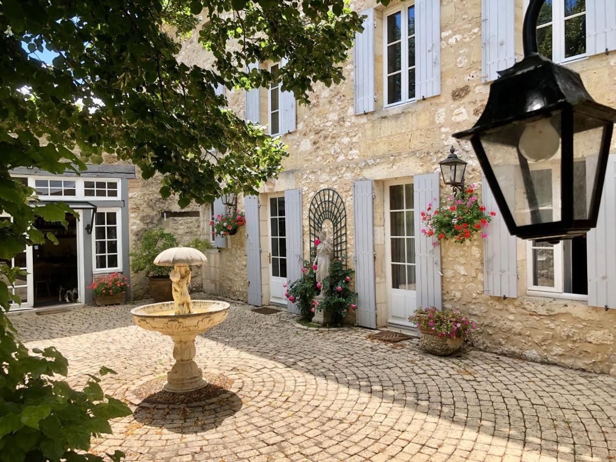 Domaine Des Monges Bed & Breakfast Saint-Seurin-de-Prats Exterior photo