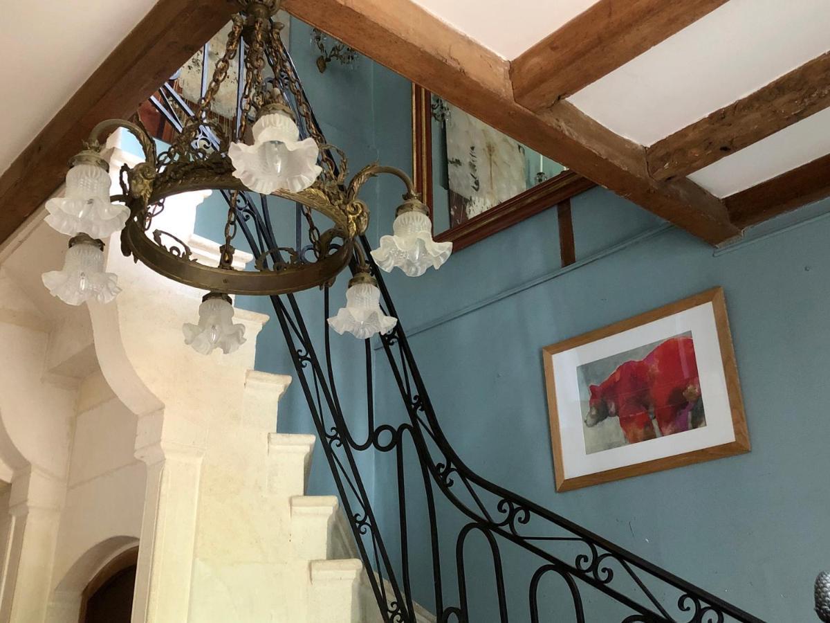 Domaine Des Monges Bed & Breakfast Saint-Seurin-de-Prats Exterior photo