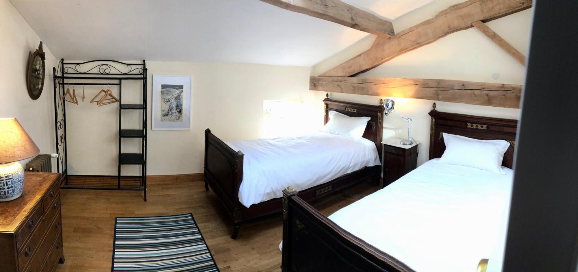 Domaine Des Monges Bed & Breakfast Saint-Seurin-de-Prats Exterior photo