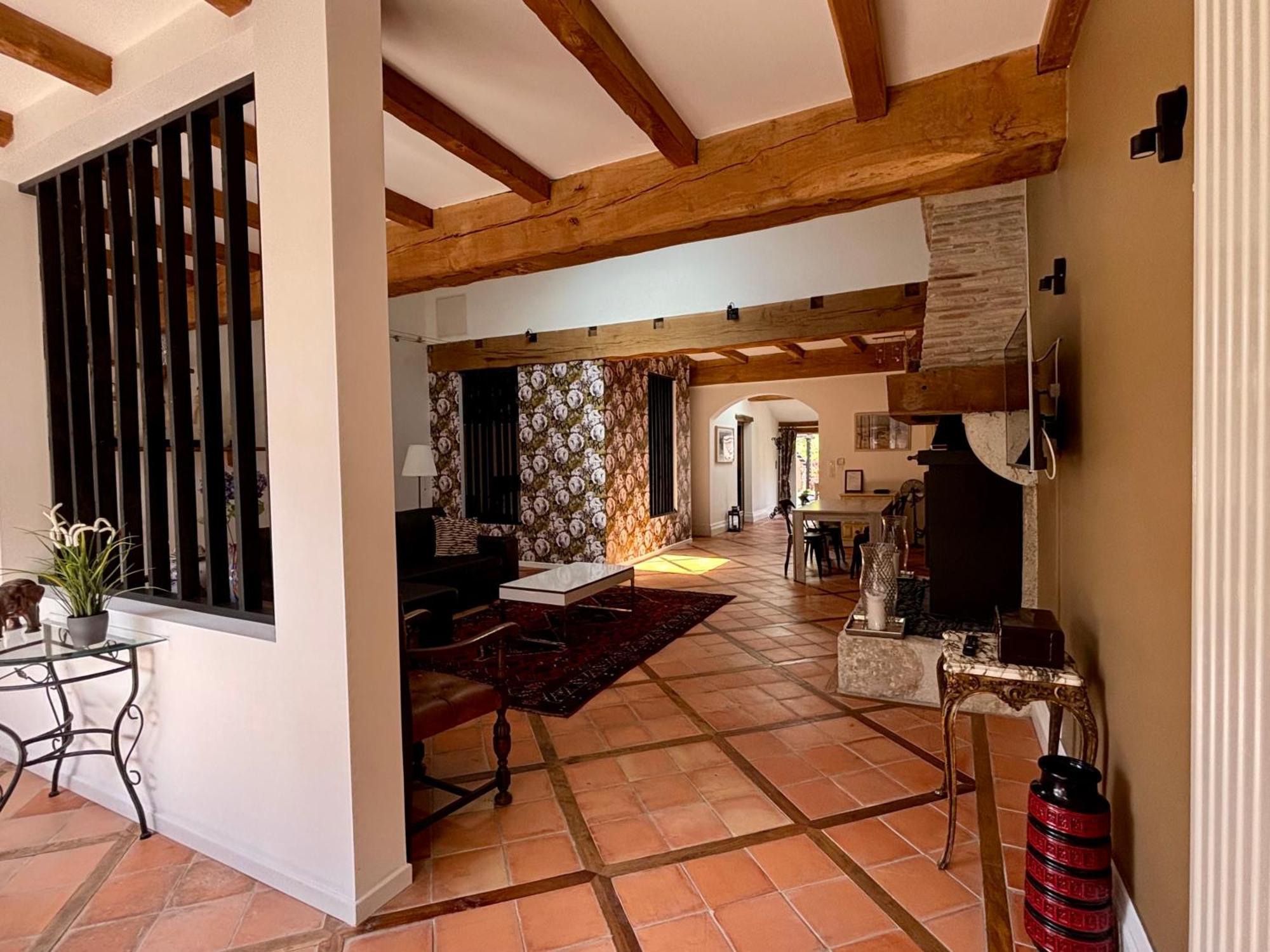 Domaine Des Monges Bed & Breakfast Saint-Seurin-de-Prats Exterior photo